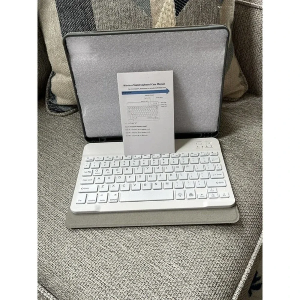 JUQITECH iPad Pro 11 case with Wireless‎ Keyboard